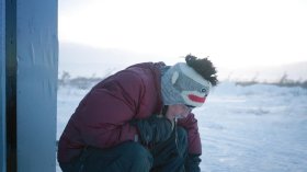 Life Below Zero S23E1 Deep Dark Winter